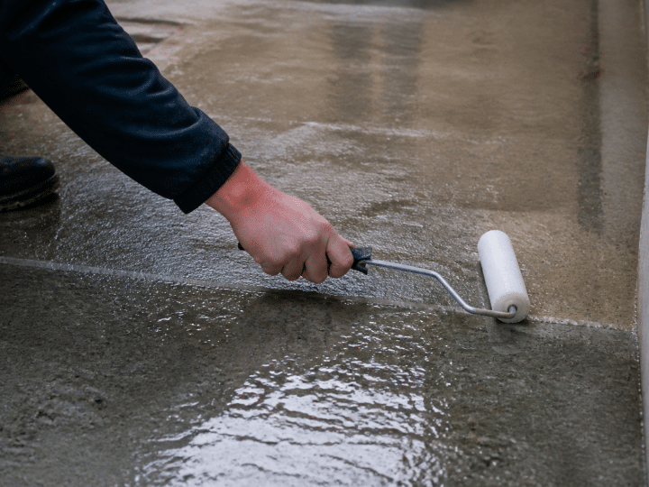 Comment stopper une remontée d&rsquo;humidité dans une dalle béton ?